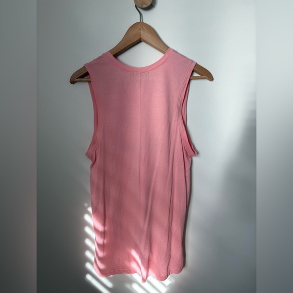 South Parade Tank - Picture 3 of 3